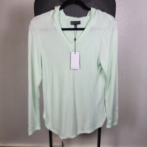 Bobeau Women's Light Green Long Sleeve V Neck Top Size S